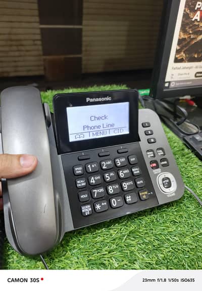 Panasonic KX-TGF320 Corded Home Office Telephone Black UK imported