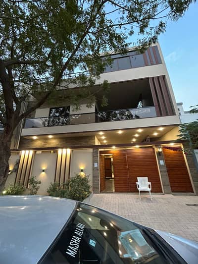 240 Sq Yards House For Sale