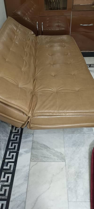 Leather sofa come bed