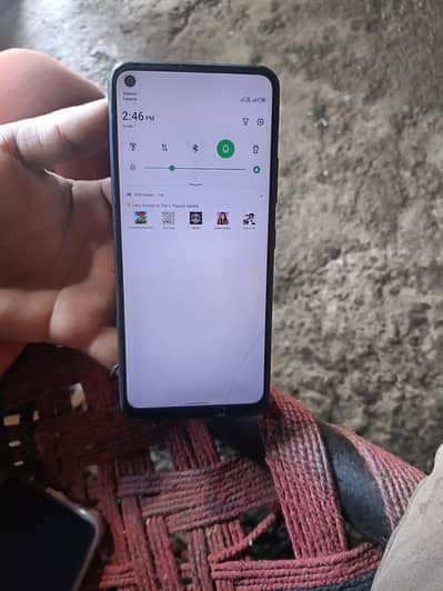 infinix hot 10  6: 128  with charger all ok bs touch brok hy