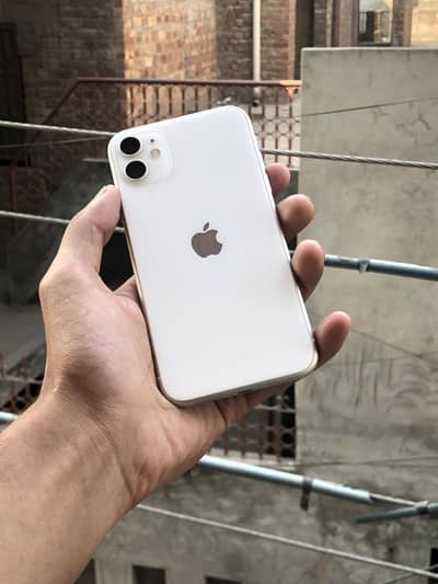 Iphone 11 64GP MDM NON PTA WATER PACK 10/10 lush condition