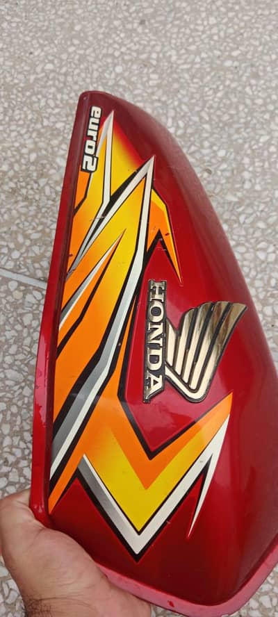 fuel tank of Honda 125