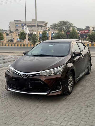Toyota Corolla Altis Grande 2015