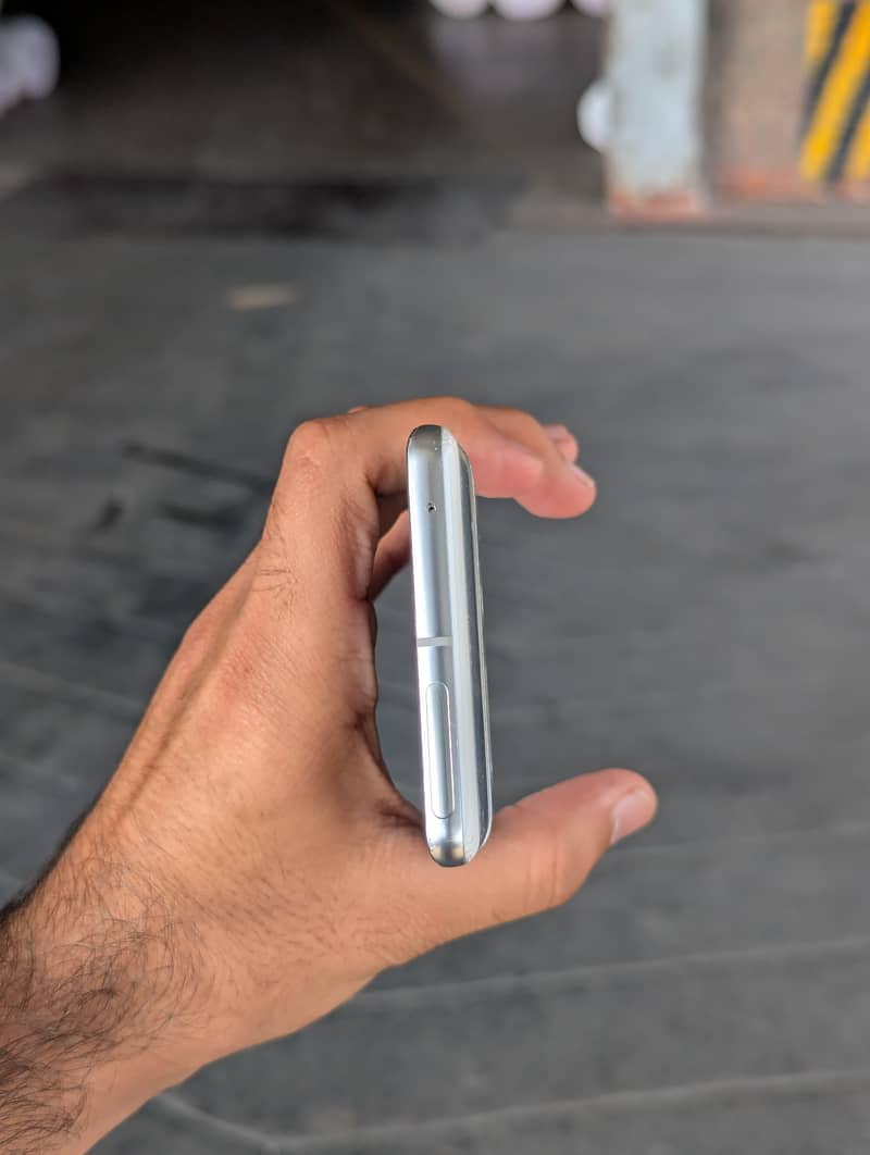 Google pixel 7 pro 4