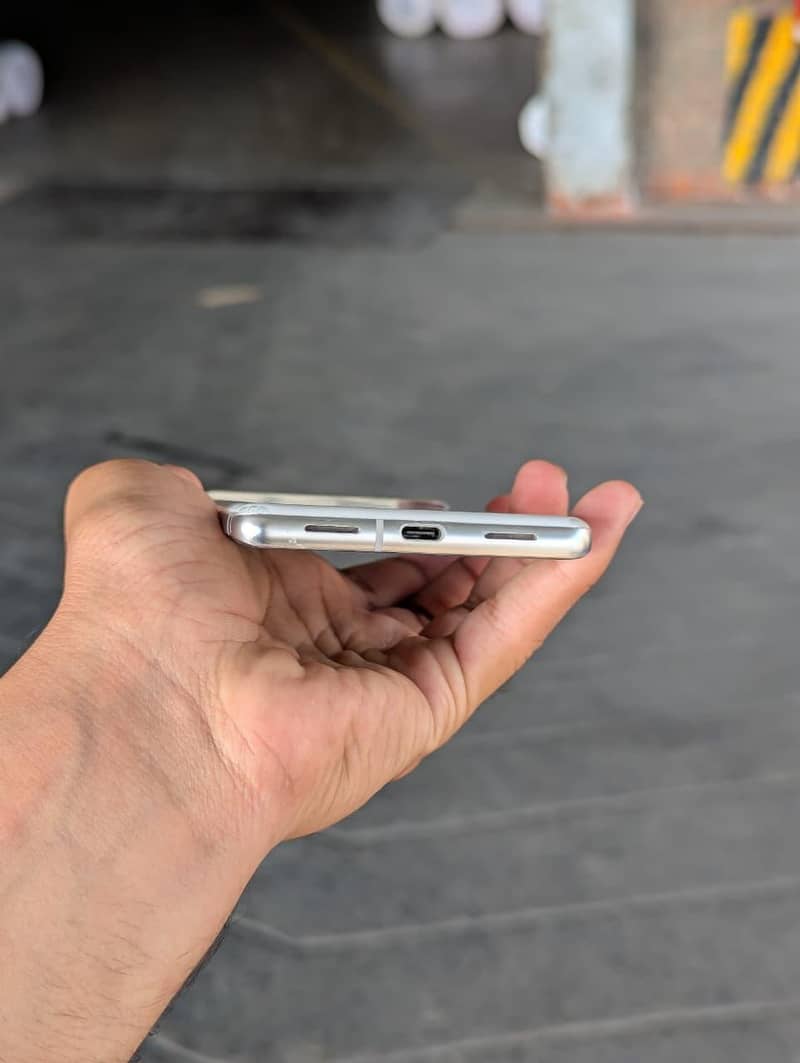 Google pixel 7 pro 8