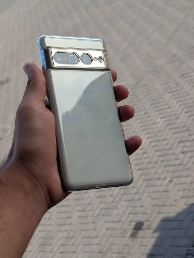 Google pixel 7 pro 9