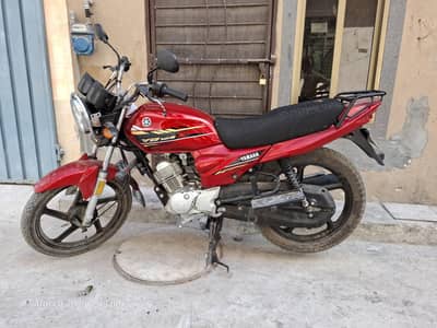 Yamaha YBZ 2202 Model with Alloy Rim Tubeless Tyre
