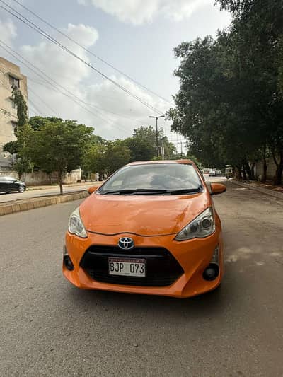 Toyota Aqua S LED Leather Selection  Model: 2015