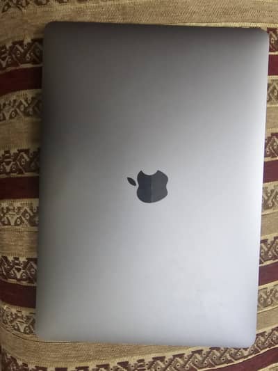 Apple MacBook Pro 13” (2019) – 16GB RAM / 500GB SSD