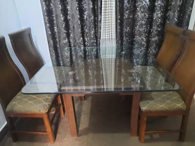 Dinning table with 4 chairs