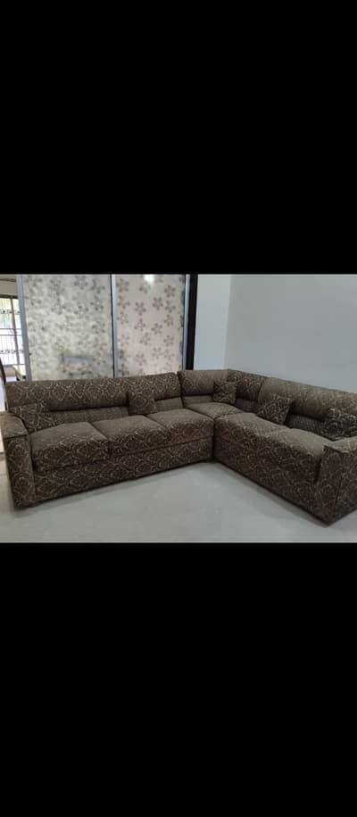 L shaped sofa , comfortable and good condition
