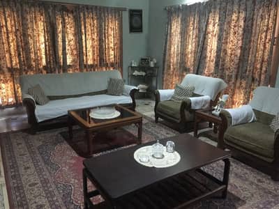 450 Yards Well Maintained House Near Madras Block L