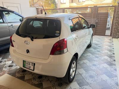 Toyota Vitz 2010