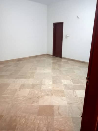 3 Bed DD Silent Commercial Ground Floor Available for Rent Near Gulshan Iqbal 10A