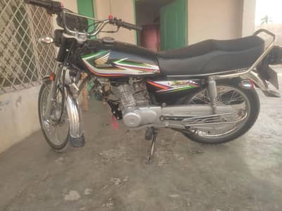 Honda CG 125 Model 2016 Lush Condition