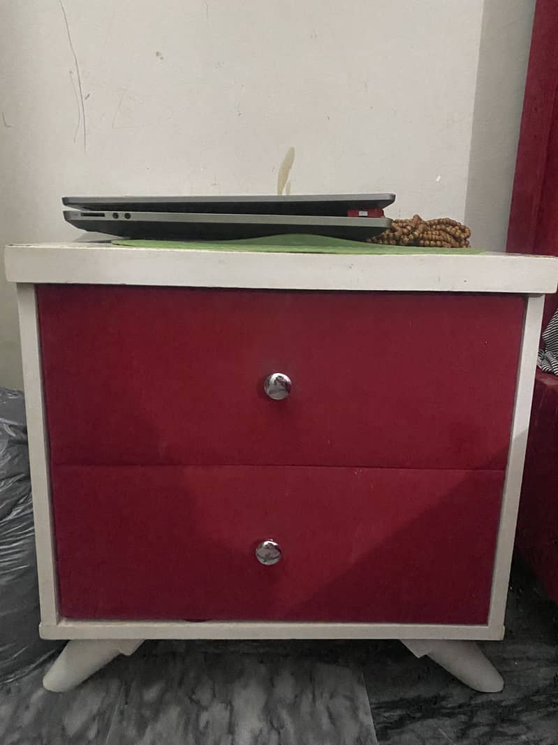Bed dressing table and one side table 8