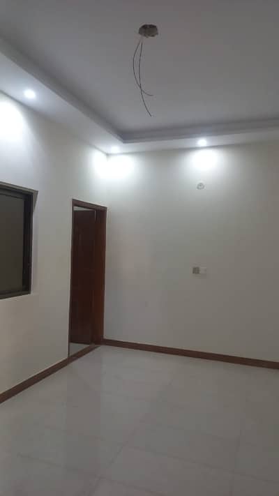 Prime Location 1600 Square Feet Flat For Sale Is Available In Alamgir Road