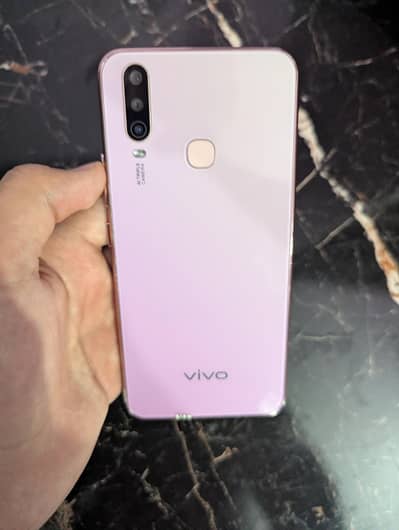 Vivo y17 8/256