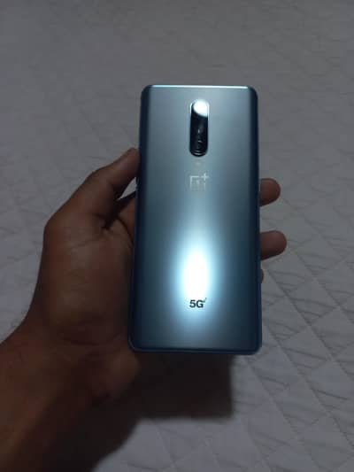 One Hand Used OnePlus 8