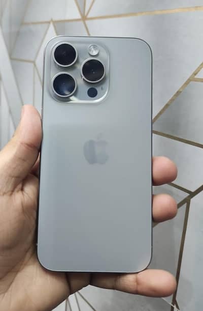 Iphone 15 pro 256gb PTA Approved condition almost 10by10 water pack
