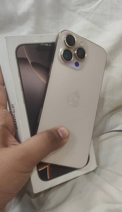 Iphone 16 Pro max 99% health all original with box 10/10 scratchless