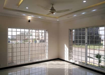To rent You Can Find Spacious Upper Portion In Bahria Town Phase 8