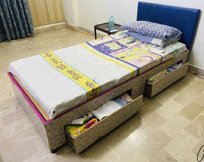 Single bed’s with drawers