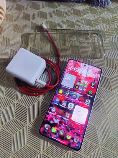 realme gt 6 10/9 12gb 256gb Dual sim Official pta approved