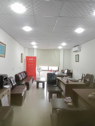 440 Sq Ft Office Available For Rent