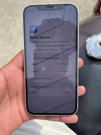 Iphone 12 white 64gb jv back break update ki wajha sy massages hn