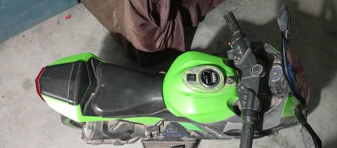 Paiso ki zaroort hai