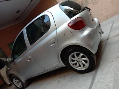 Toyota Vitz 2000