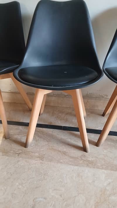 6 Modren dining chairs