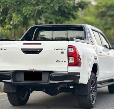 Toyota Hilux Revo GR-S 2023