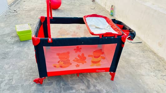 baby cot / baby bed / play pen / baby bed / kids bed