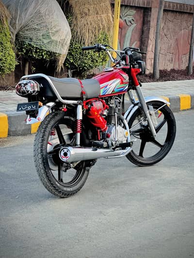 Cg125 2023 model  red color mardan register