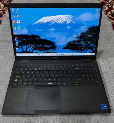 Dell Latitude 3520 i7 11th gen