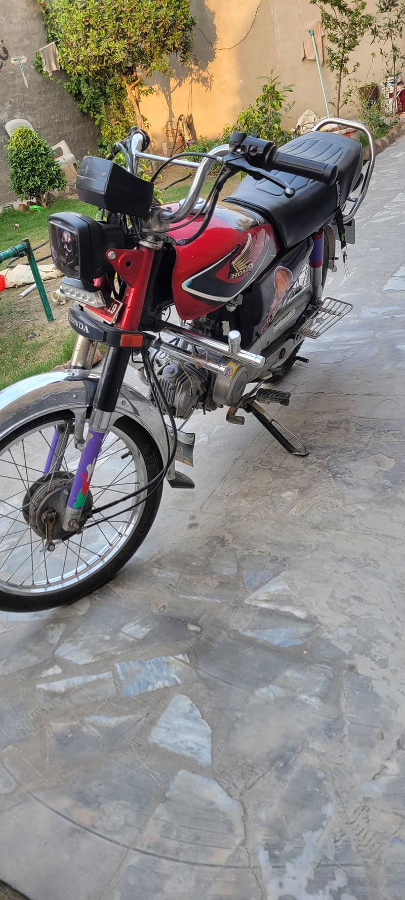 cd 70  , 9/10 condition 3