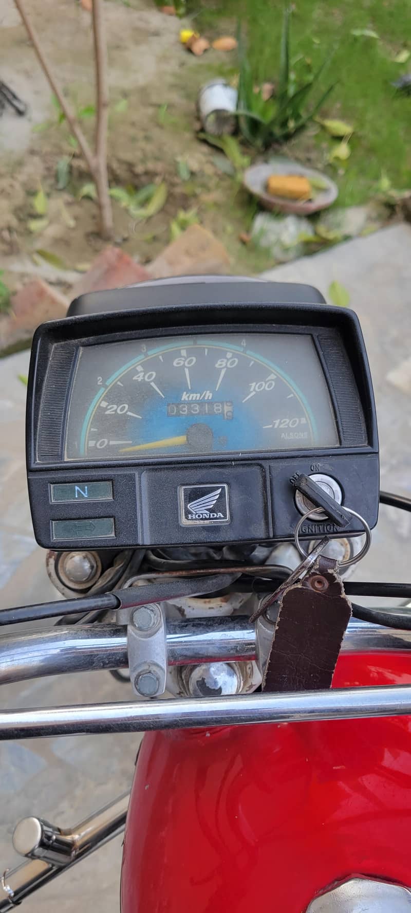 cd 70  , 9/10 condition 6