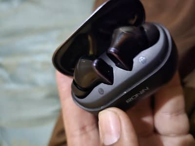 Airpods Vesper Ronin