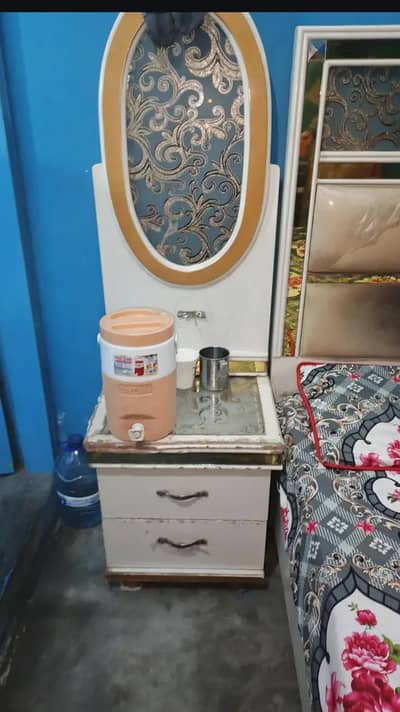 1 bed without mattress 1 dressing table 2 bed side tables