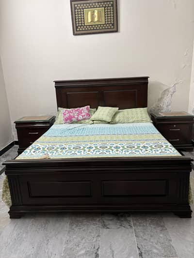 Queen size bed for sale