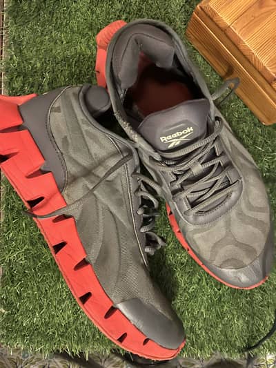 Reebok shoe used and zara sneaker brand new