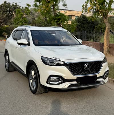 MG HS Trophy 2022 Model