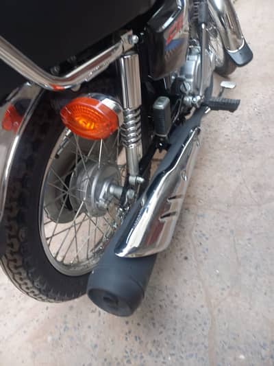 Honda 125 2025 model colour Black Slightly used