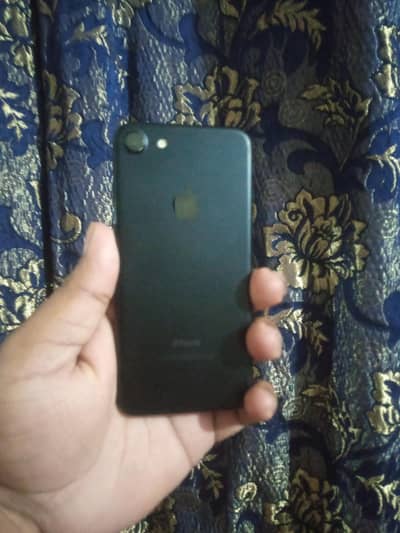 apple iPhone 7 . . . nonpta