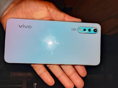 vivo s1