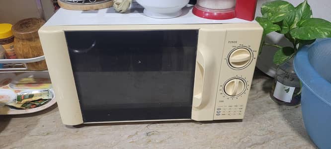 Dawlance Microwave