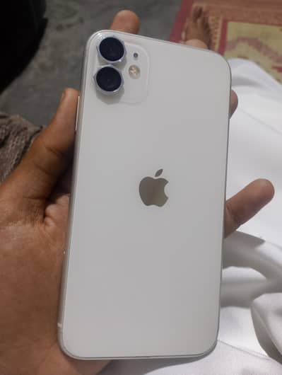 Iphone 11 (( Factory unlocked)) Urgent sale