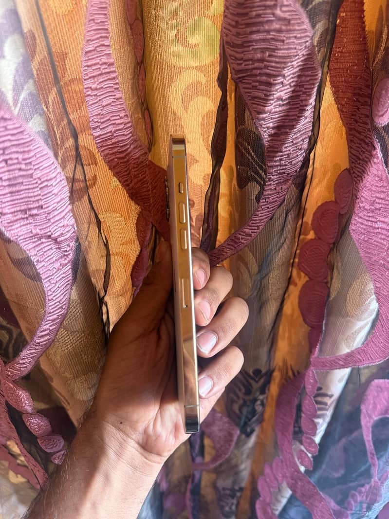 iPhone 12pro max Samsung ke sath exchange 1